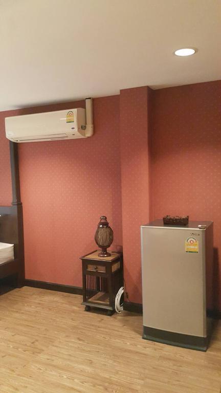 Rooftop Room Пак-Крет Экстерьер фото