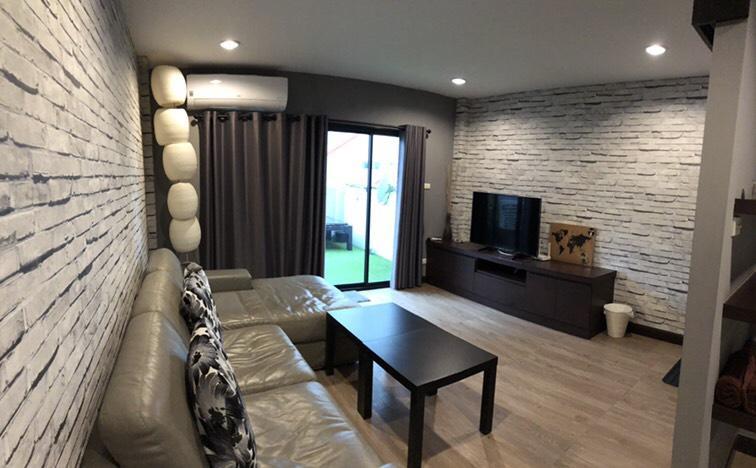 Rooftop Room Пак-Крет Экстерьер фото