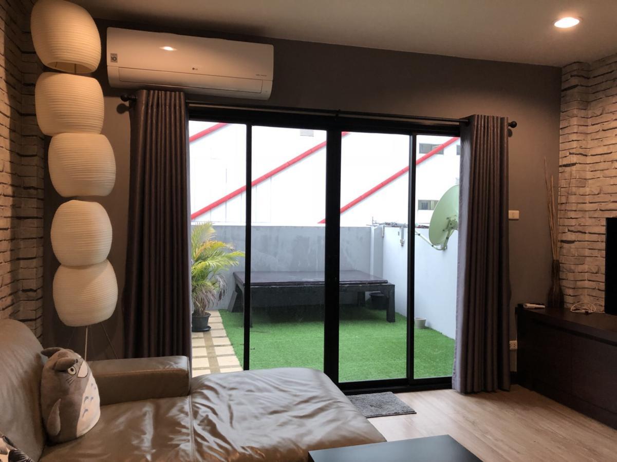Rooftop Room Пак-Крет Экстерьер фото