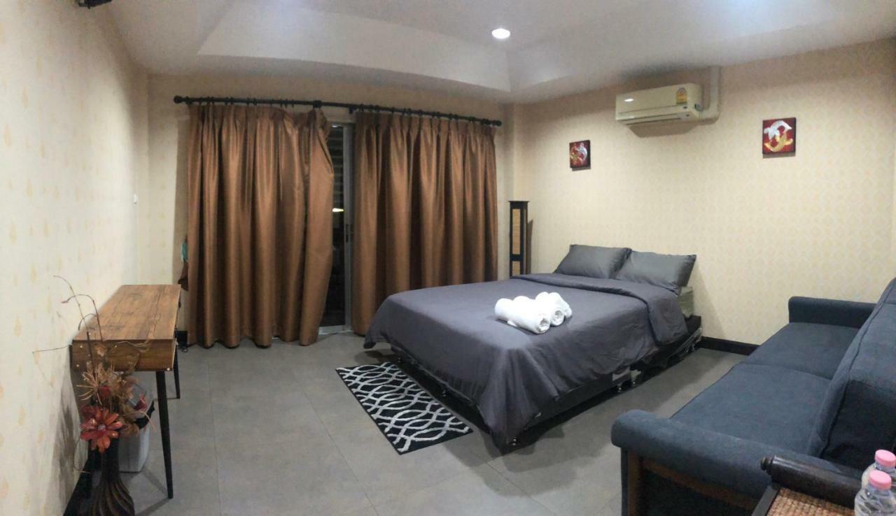Rooftop Room Пак-Крет Экстерьер фото