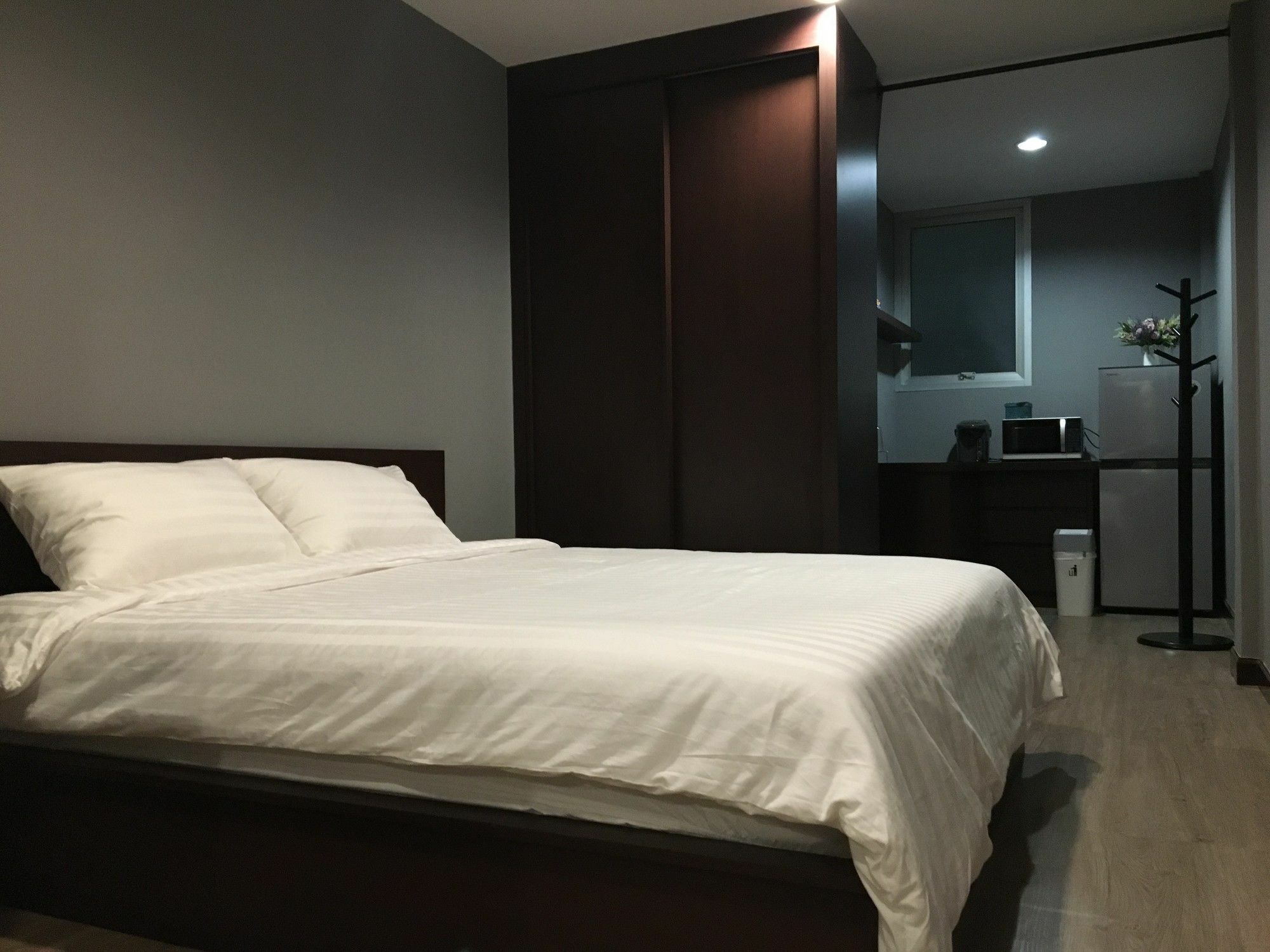 Rooftop Room Пак-Крет Экстерьер фото